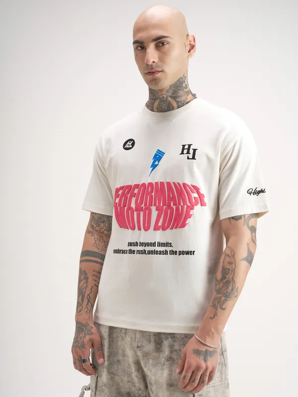 Highlander Men Off White Printed Round Neck T-Shirt