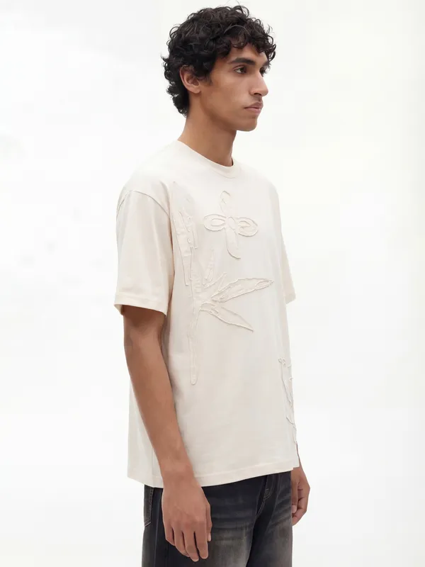 Highlander Men Cream Applique Round Neck T-Shirt