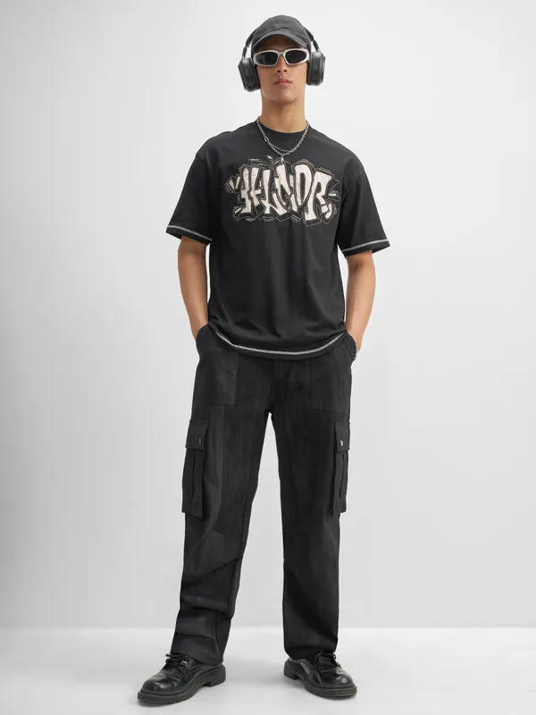 Highlander Men Black Embroidered Round Neck T-Shirt