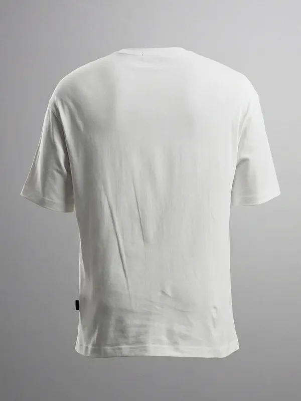 Highlander Men White Embroidered Round Neck T-Shirt