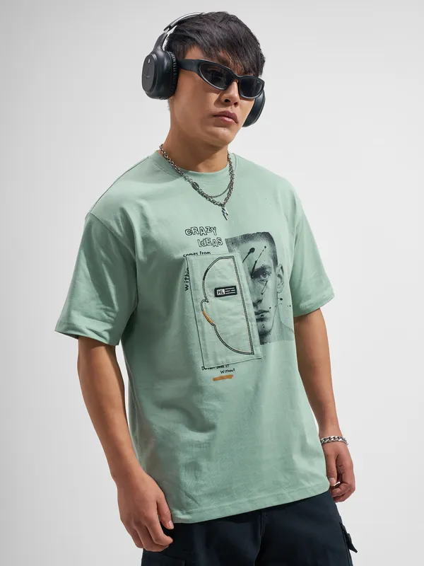 Highlander Men Green Applique Round Neck T-Shirt