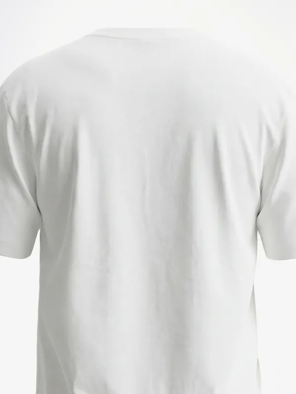 Highlander Men White Applique Round Neck T-Shirt