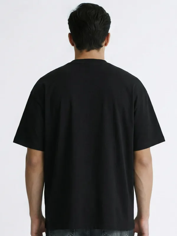 Men Solid Round Neck T-Shirt