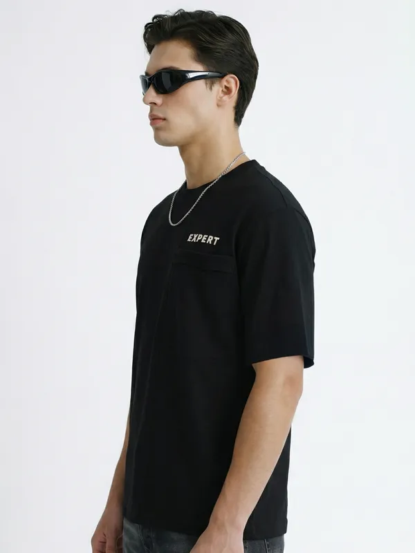 Men Solid Round Neck T-Shirt