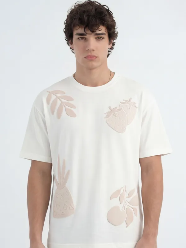 Highlander Men Off White Printed Round Neck T-Shirt