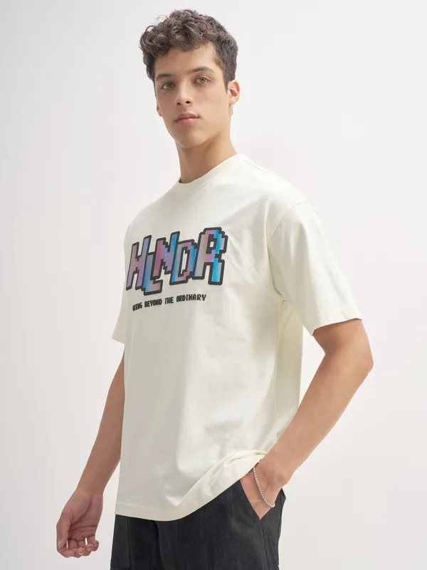 Highlander Men Off White Printed Round Neck T-Shirt