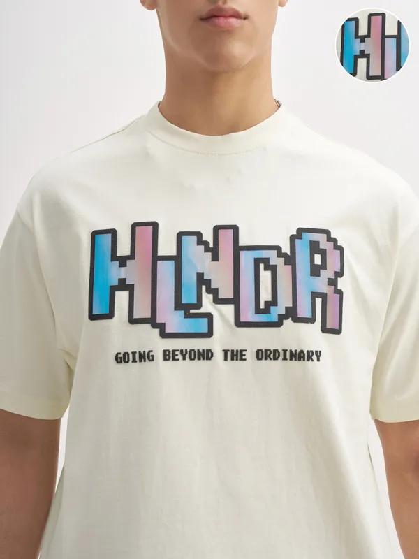 Highlander Men Off White Printed Round Neck T-Shirt