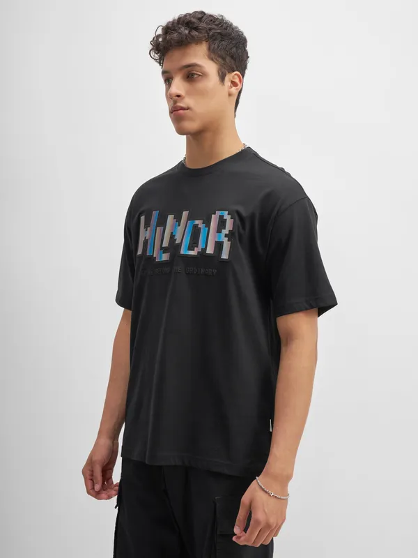 Highlander Men Black Printed Round Neck T-Shirt