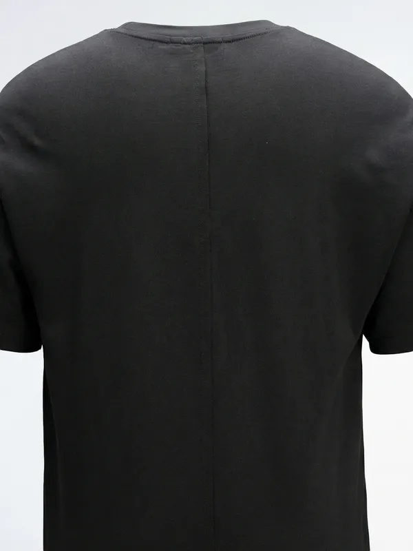 Highlander Men Black Solid Round Neck T-Shirt