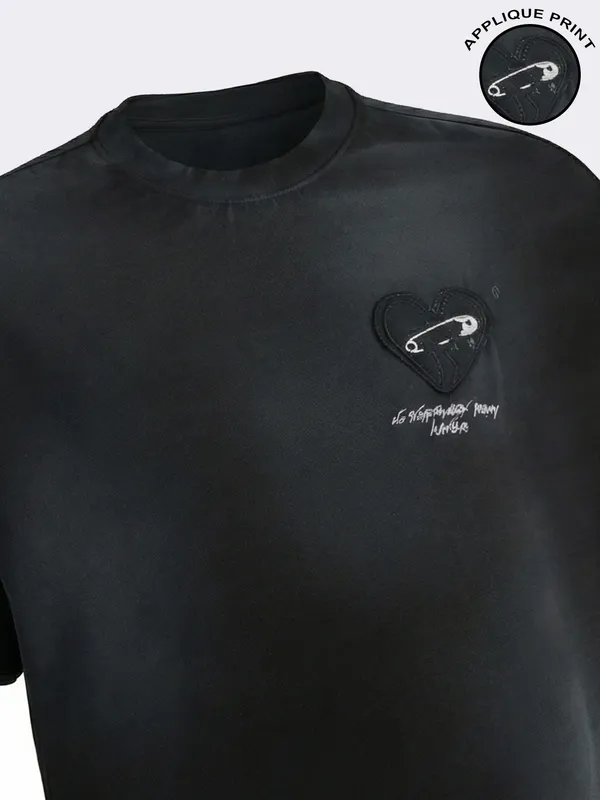 Highlander Men Black Embroidered Round Neck T-Shirt