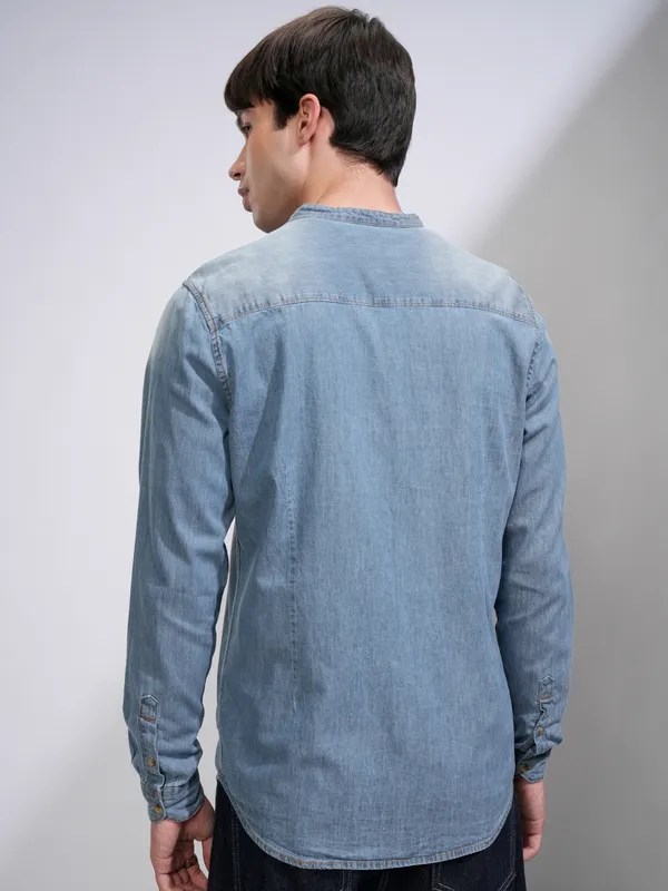  Highlander Men Blue Faded Slim Fit Casual Shirts