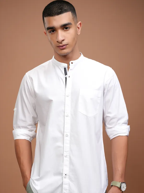 Men Slim Fit Casual Shirt