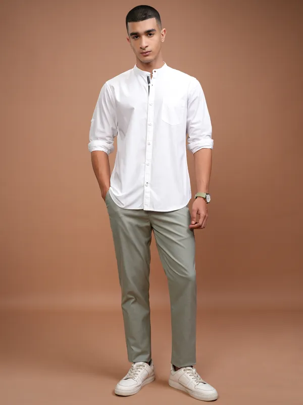 Men Slim Fit Casual Shirt
