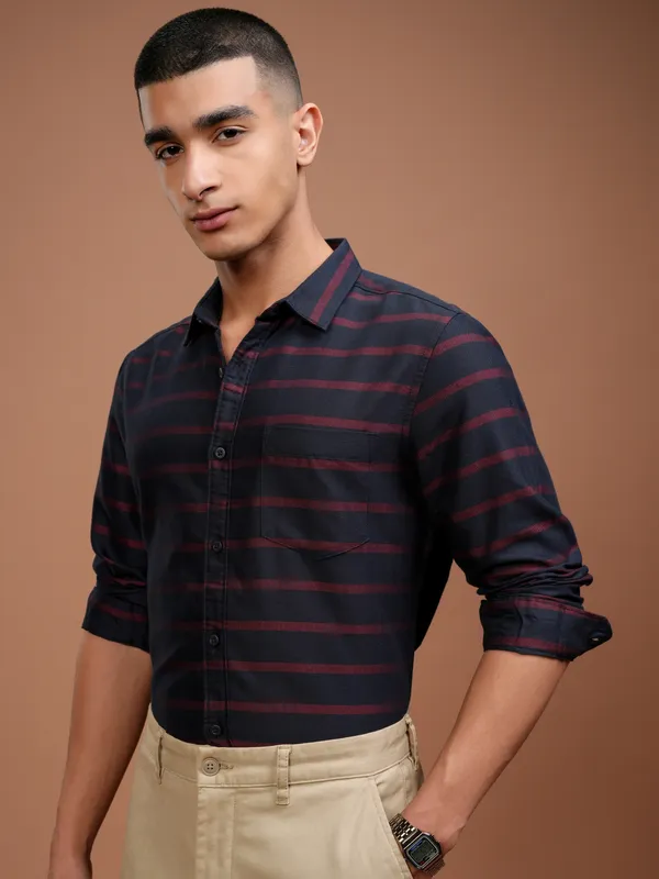  Highlander Men Navy Blue Striped Slim Fit Casual Shirts