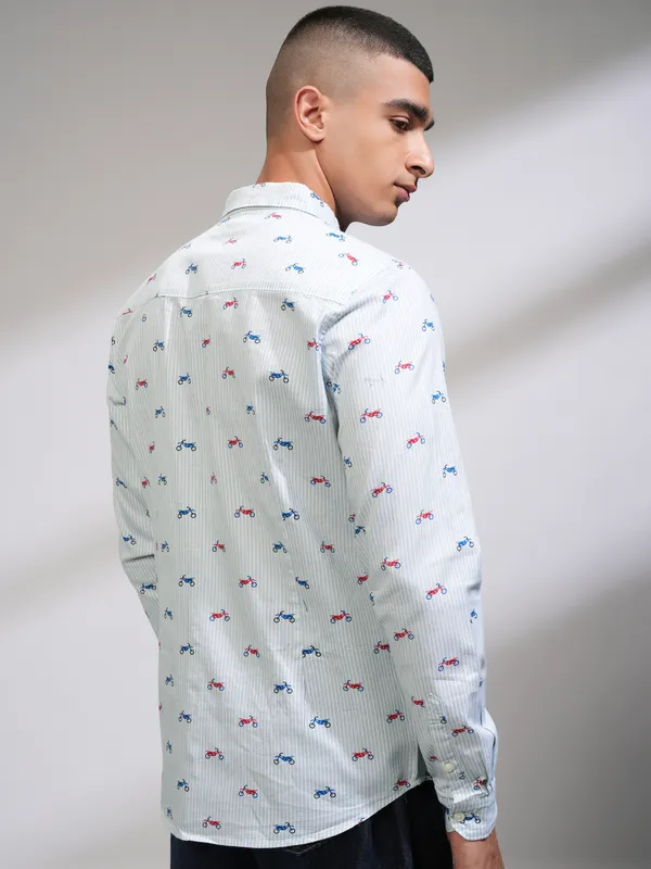 Men Slim Fit Casual Shirt