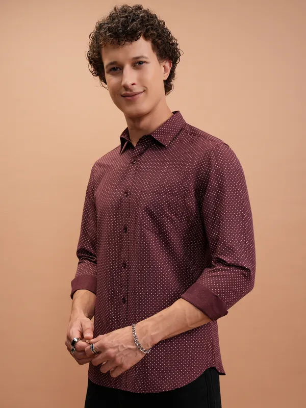 Highlander Men Maroon Printed Slim Fit Casual Shirt