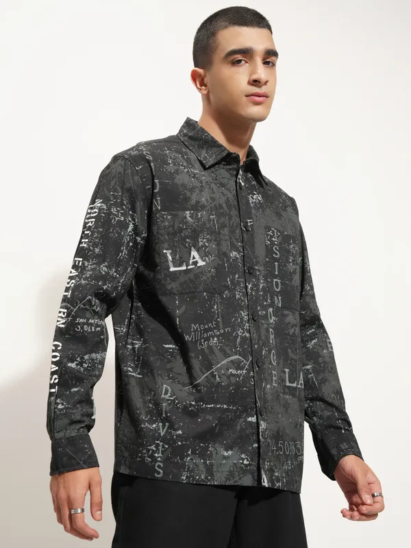 Men Relaxed Fit Casual Shirt