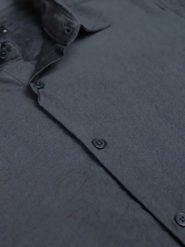 Highlander Men Blue Solid Slim Fit Casual Shirt