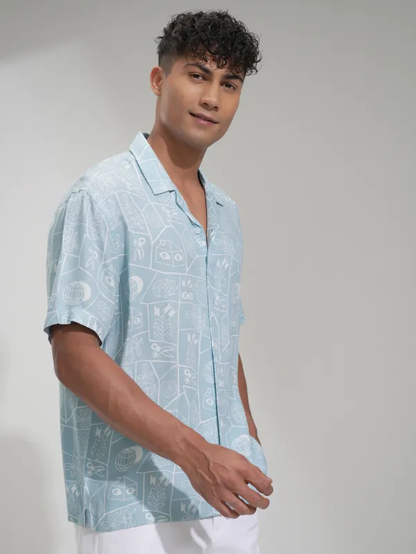 Highlander Men Blue Printed Relaxed Fit Casual Shirt