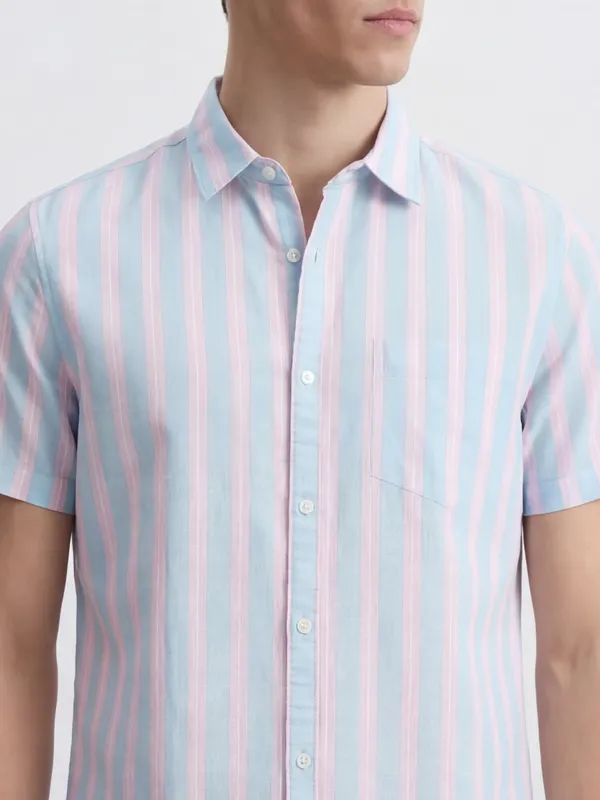 Highlander Men Blue Striped Regular Fit Casual Shirt