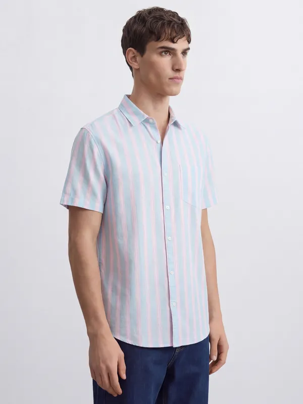 Highlander Men Blue Striped Regular Fit Casual Shirt