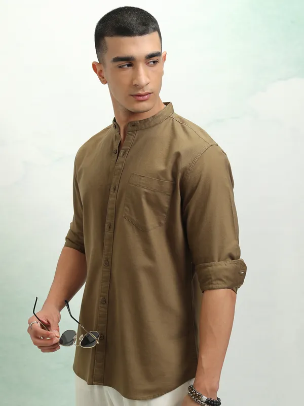Highlander Men Khaki Solid Regular Fit Casual Shirt