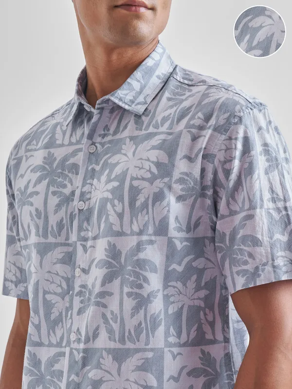 Men Relaxed Fit Casual Shirt