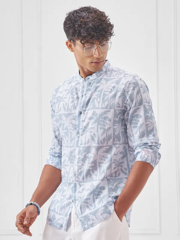 Highlander Men Blue Printed Regular Fit Casual Shirt