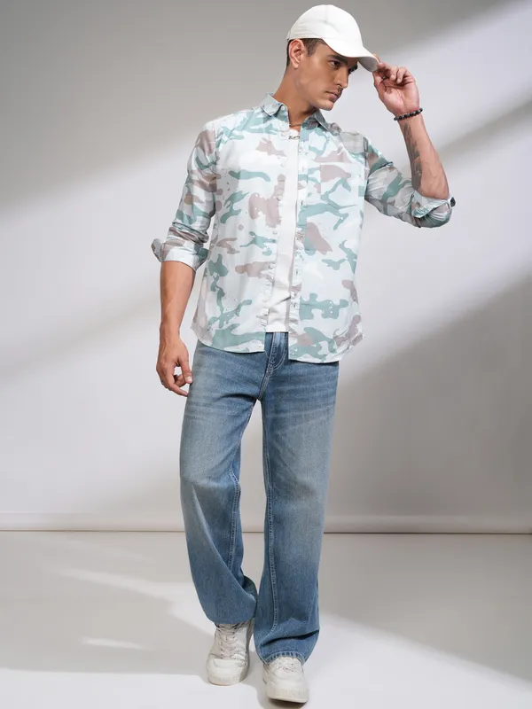 Highlander Men Blue Printed Slim Fit Casual Shirt