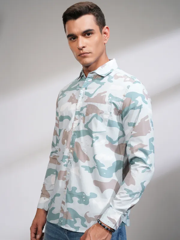 Highlander Men Blue Printed Slim Fit Casual Shirt