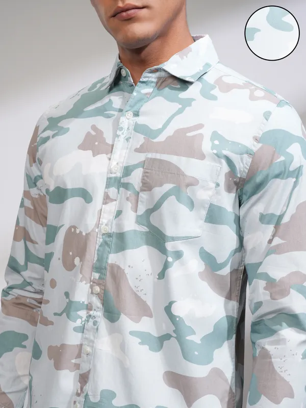 Highlander Men Blue Printed Slim Fit Casual Shirt