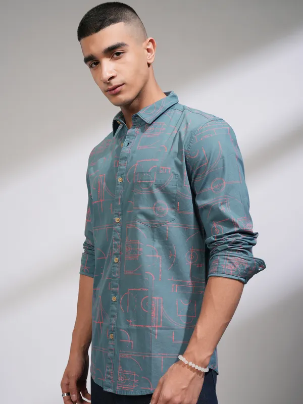 Highlander Men Blue Printed Slim Fit Casual Shirt