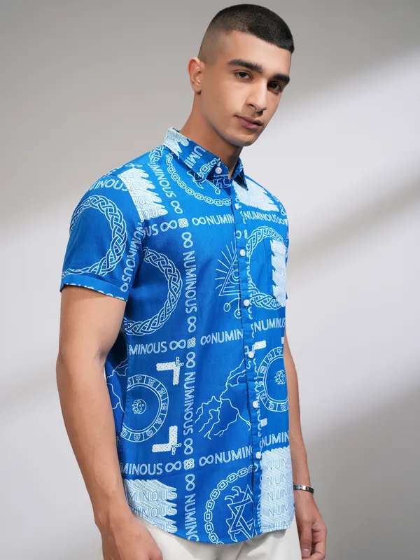 Highlander Men Blue Printed Slim Fit Casual Shirt