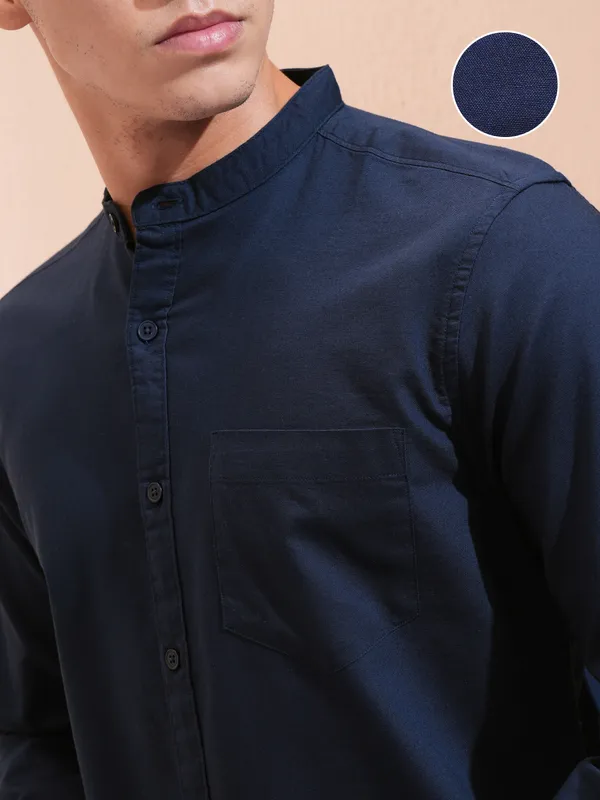 Highlander Men Navy Blue Solid Regular Fit Casual Shirt