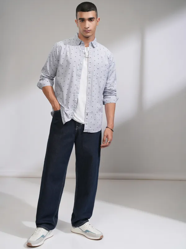 Highlander Men Green Printed Slim Fit Casual Shirt