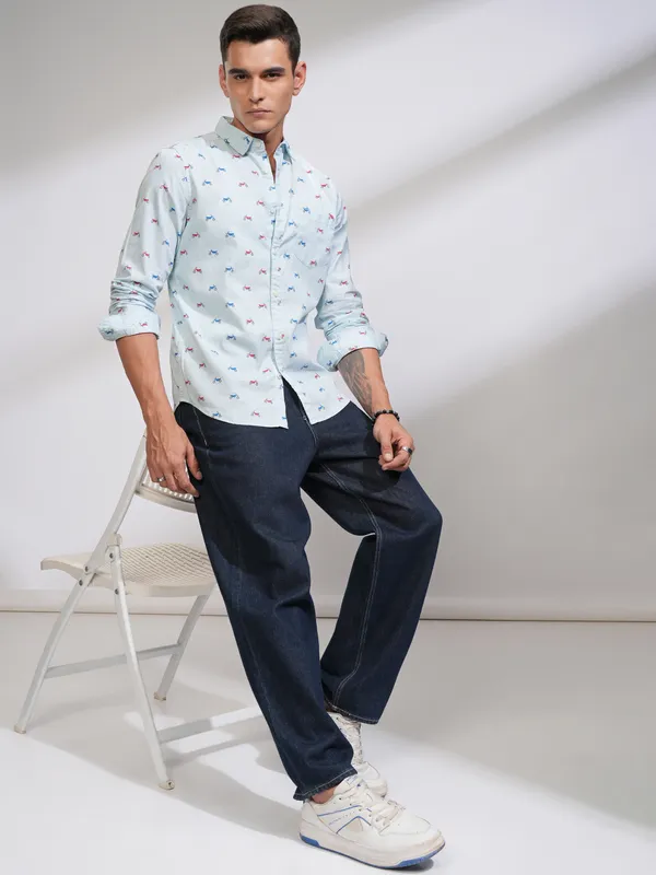 Highlander Men Blue Printed Slim Fit Casual Shirt