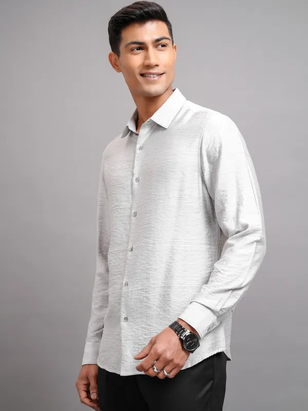 Highlander Men Grey Self Design Slim Fit Casual Shirt