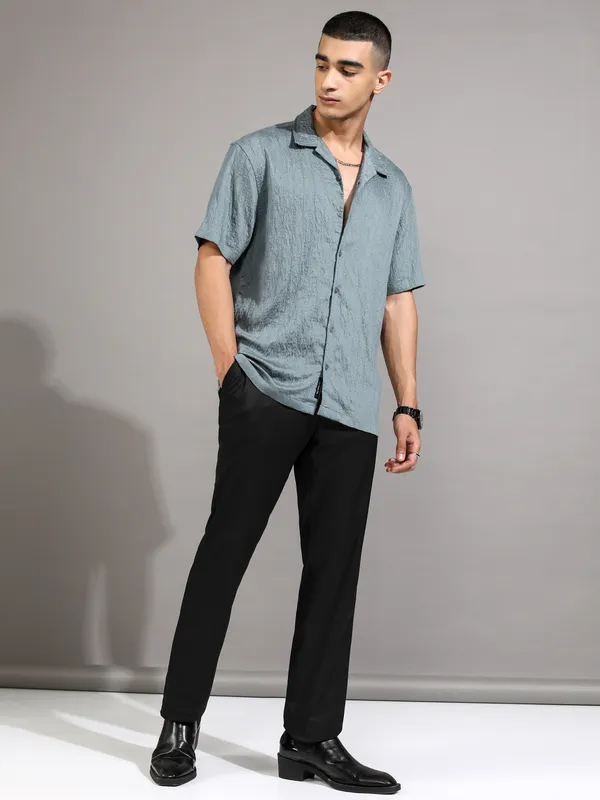 Highlander Men Blue Self Design Relaxed Fit Casual Shirt