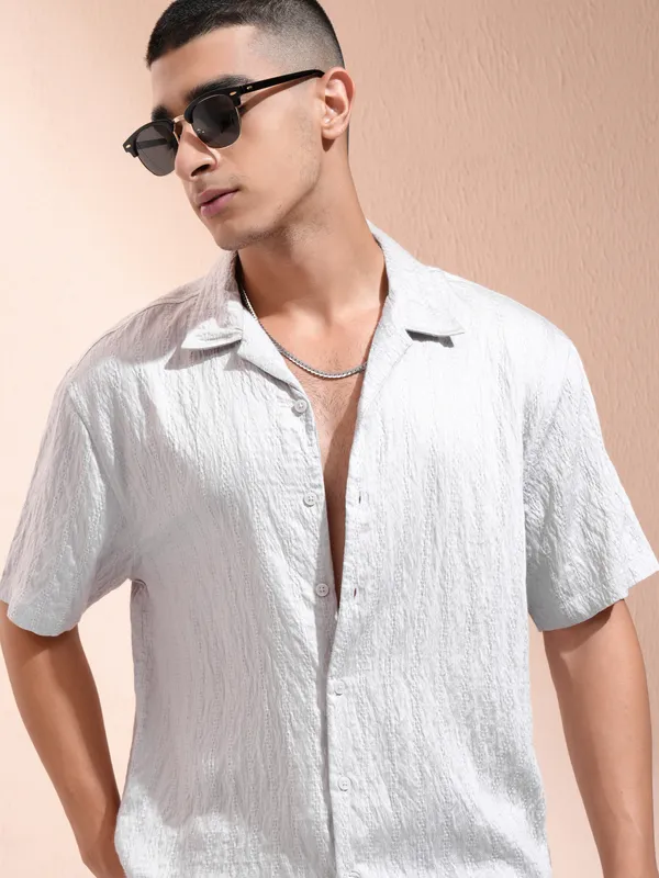 Highlander Men Grey Self Design Relaxed Fit Casual Shirt