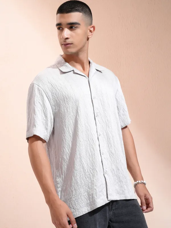 Highlander Men Grey Self Design Relaxed Fit Casual Shirt
