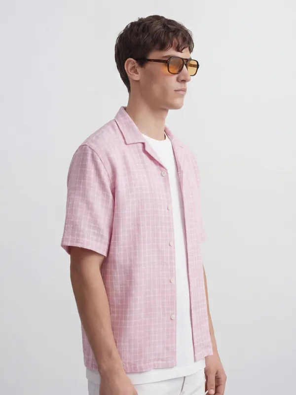 Highlander Men Pink Checked Relaxed Fit Casual Shirt