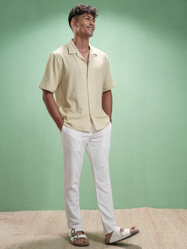 Highlander Men Beige Checked Relaxed Fit Casual Shirt