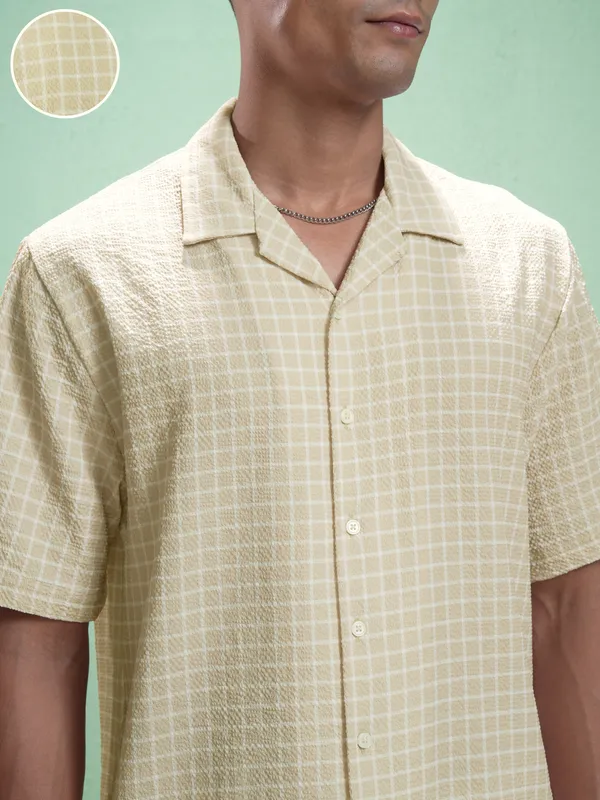 Highlander Men Beige Checked Relaxed Fit Casual Shirt