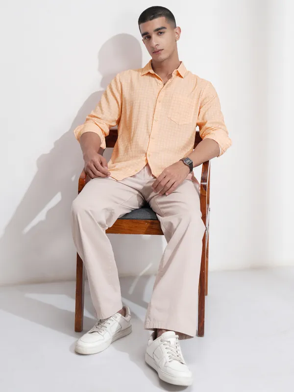 Highlander Men Orange Checked Regular Fit Casual Shirt