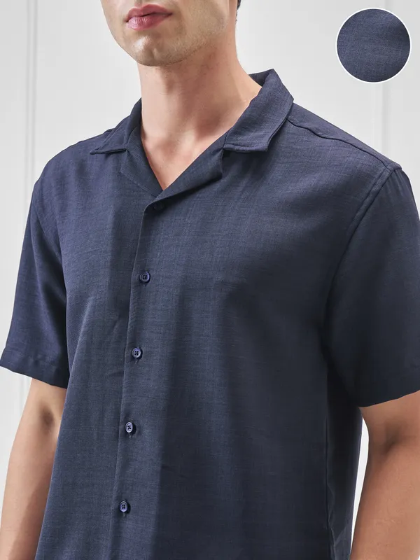 Highlander Men Navy Blue Solid Relaxed Fit Casual Shirt