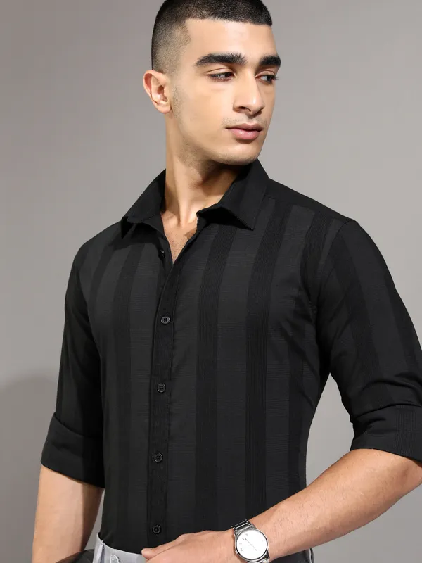 Highlander Men Black Striped Slim Fit Casual Shirt