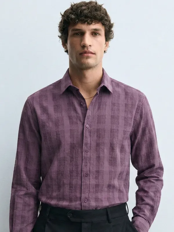 Highlander Men Purple Self Design Slim Fit Casual Shirt