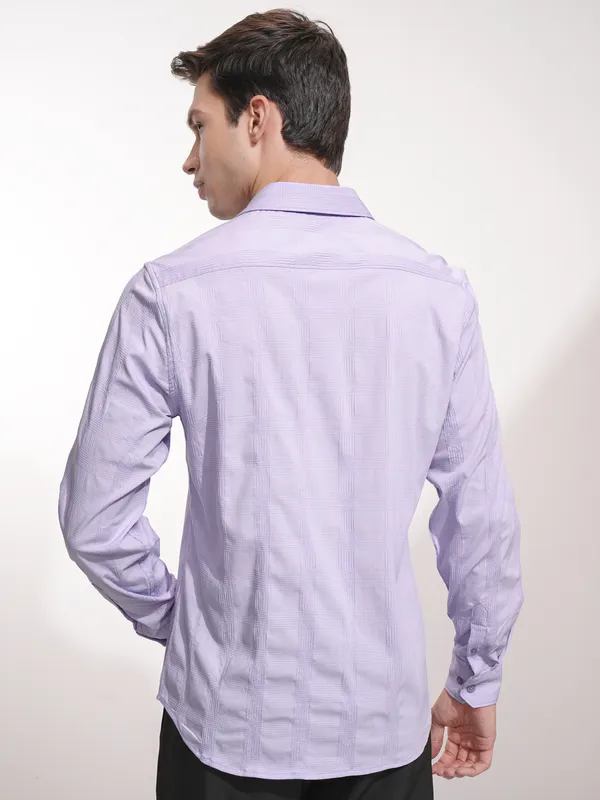 Highlander Men Lavender Checked Slim Fit Casual Shirt