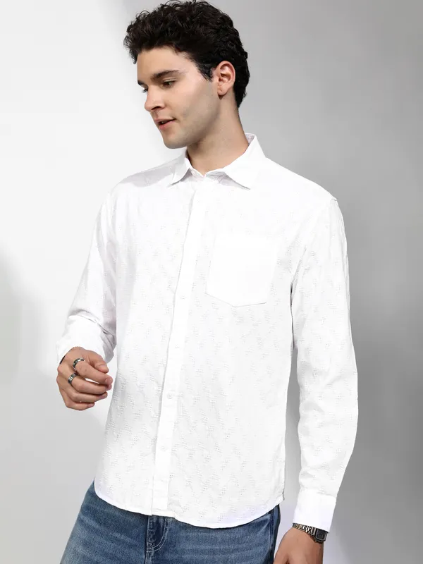 Highlander Men White Self Design Relaxed Fit Casual Shirt