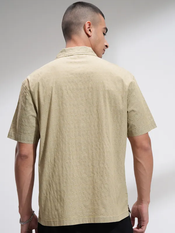 Highlander Men Khaki Textured Relaxed Fit Casual Shirt